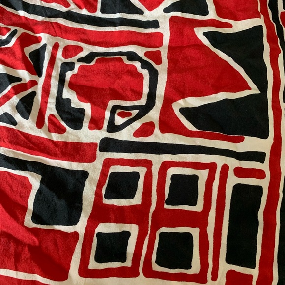 Vintage Givenchy woman’s scarf black and red made in Italy - Picture 3 of 12